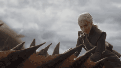 daenerys-targaryen-com-seu-dragão